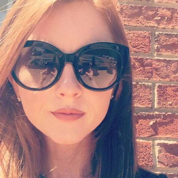 Meet your Posher - Picture 5 of 7